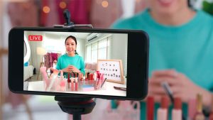 Cách sử dụng điện thoại chạy Android 14 làm webcam