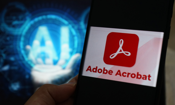 Biểu tượng Adobe Acrobat hiển thị trên điện thoại thông minh.Ảnh: Bảo Lin