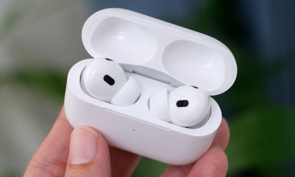 Tại sao AirPods liên tục bị hỏng hoặc hết pin ở một bên tai?