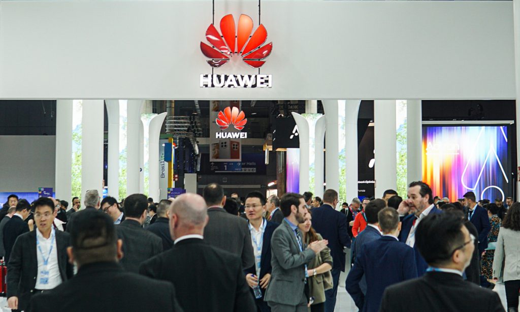 Huawei tiếp tục làm Mỹ bất ổn