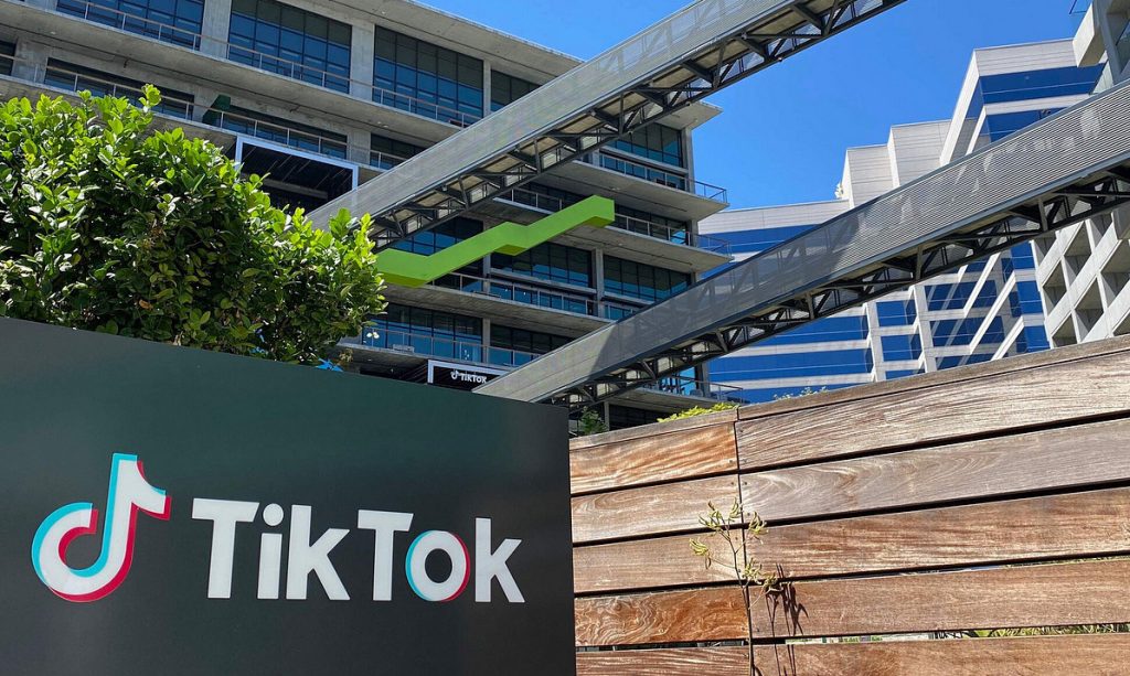 Tổng thống Mỹ ký luật buộc TikTok phải 'tự quảng bá' hoặc bị cấm