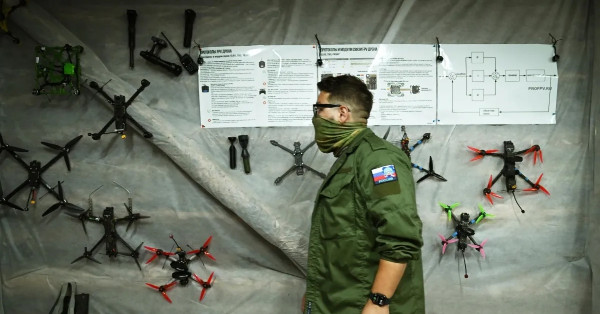 Ukraine 'đặt cược' vào máy bay không người lái trí tuệ nhân tạo để lật ngược tình thế chiến trường