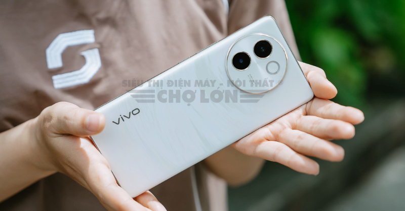 trải nghiệm thực tế vivo V30e 