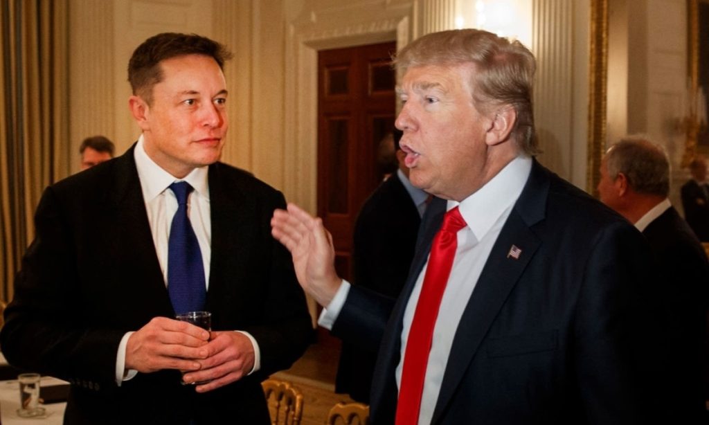 Donald Trump đề nghị bán Truth Social cho Elon Musk