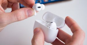 AirPods bị rè thì nên xử lý như thế nào? Hướng dẫn cách khắc phục