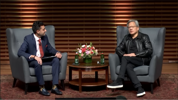 Vào ngày 6 tháng 3, Giám đốc điều hành Jensen Huang đã có bài phát biểu tại Trường Kinh doanh Stanford.ảnh chụp màn hình