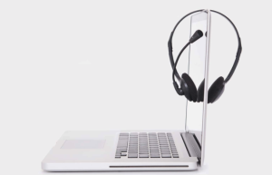 Nên chọn tai nghe nào để học trực tuyến