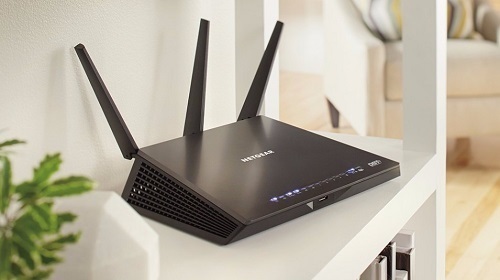 Việc đặt router ở nơi có nhiều chướng ngại vật xung quanh sẽ ảnh hưởng đến chất lượng kết nối. Ảnh: Cnet.