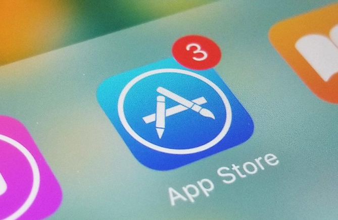 Logo App Store hiển thị trên các mẫu iPhone.Ảnh: Lesoir