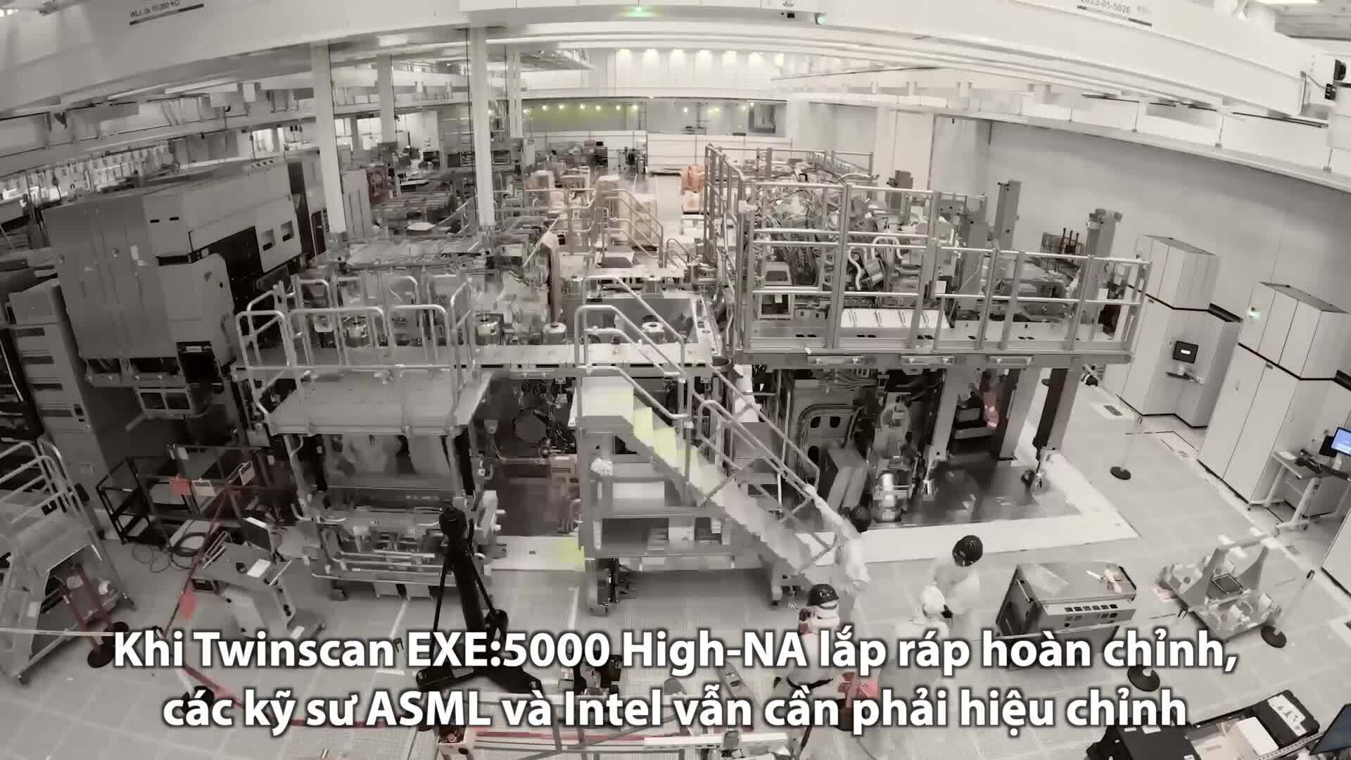 'Đập hộp' cỗ máy sản xuất chip hiện đại nhất thế giới