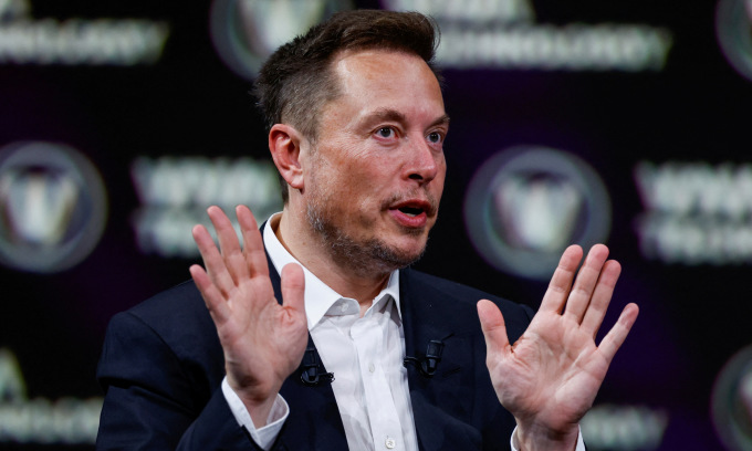 Elon Musk tham dự hội nghị công nghệ ở Paris vào tháng 6 năm 2023.Ảnh: Reuters