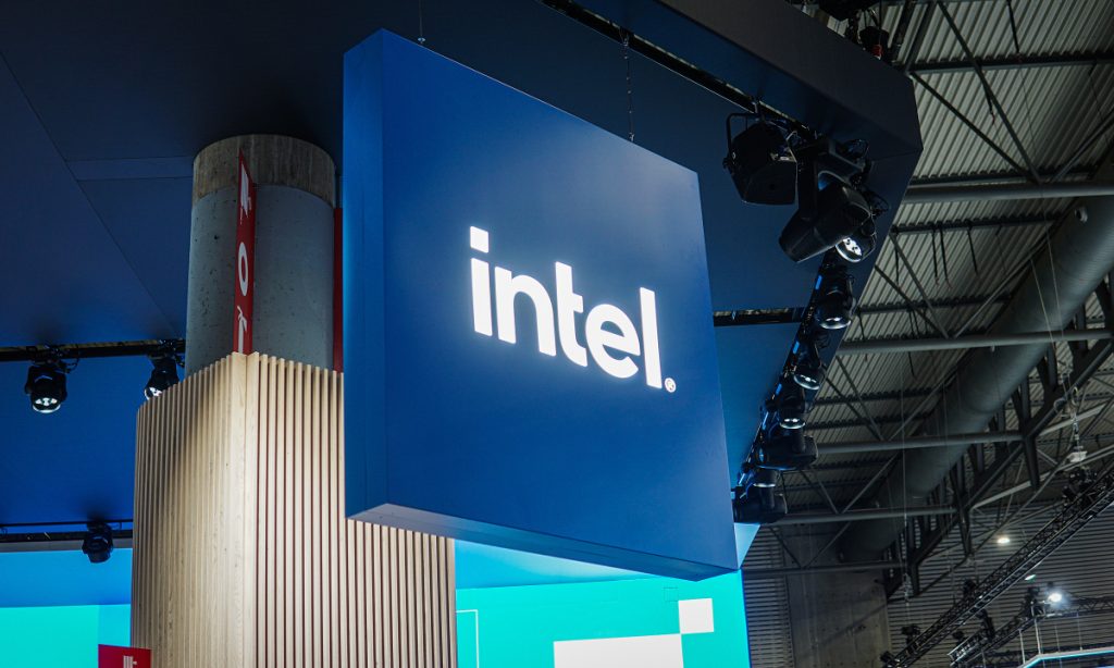 Đơn vị sản xuất chip Intel lỗ 7 tỷ USD