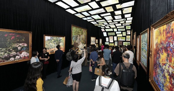 Triển lãm tương tác đa giác quan độc đáo Van Gogh và trải nghiệm ánh sáng nghệ thuật Monet