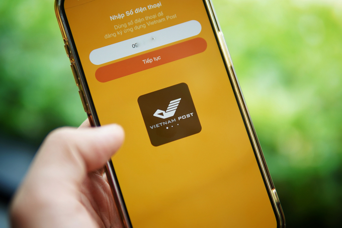 Ứng dụng Bưu điện Việt Nam dừng trên màn hình bắt đầu và không thể truy cập vào ngày 4/6.  Ảnh: Lưu Quý
