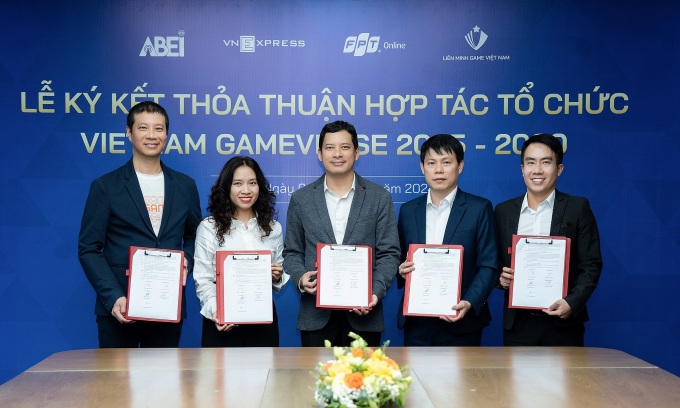 Đại diện hai bên đã tham dự lễ ký kết thỏa thuận tổ chức GameVerse.  Ảnh: Đình Tùng