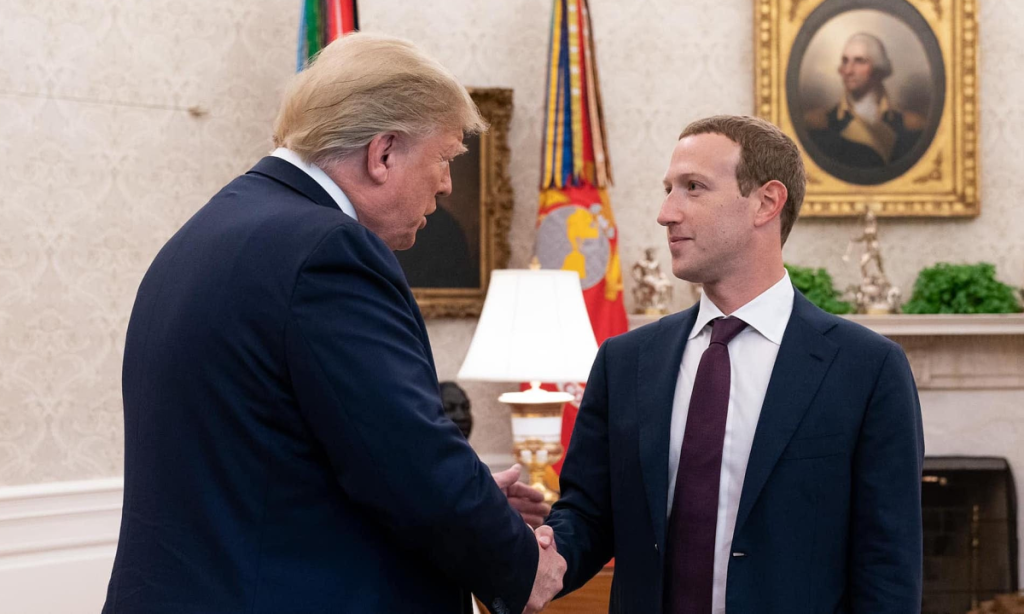 Donald Trump tiếp tục chỉ trích Mark Zuckerberg