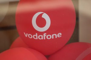 Thương vụ sáp nhập trị giá 19 tỷ đô la giữa Three và Vodafone gặp trục trặc khi Vương quốc Anh phán quyết rằng thỏa thuận này sẽ ảnh hưởng xấu đến khách hàng và MVNO