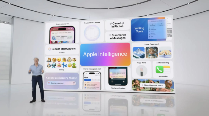 Craig Federighi, phó chủ tịch cấp cao phụ trách phần mềm của Apple, tại sự kiện Apple Intelligence hồi tháng 6.