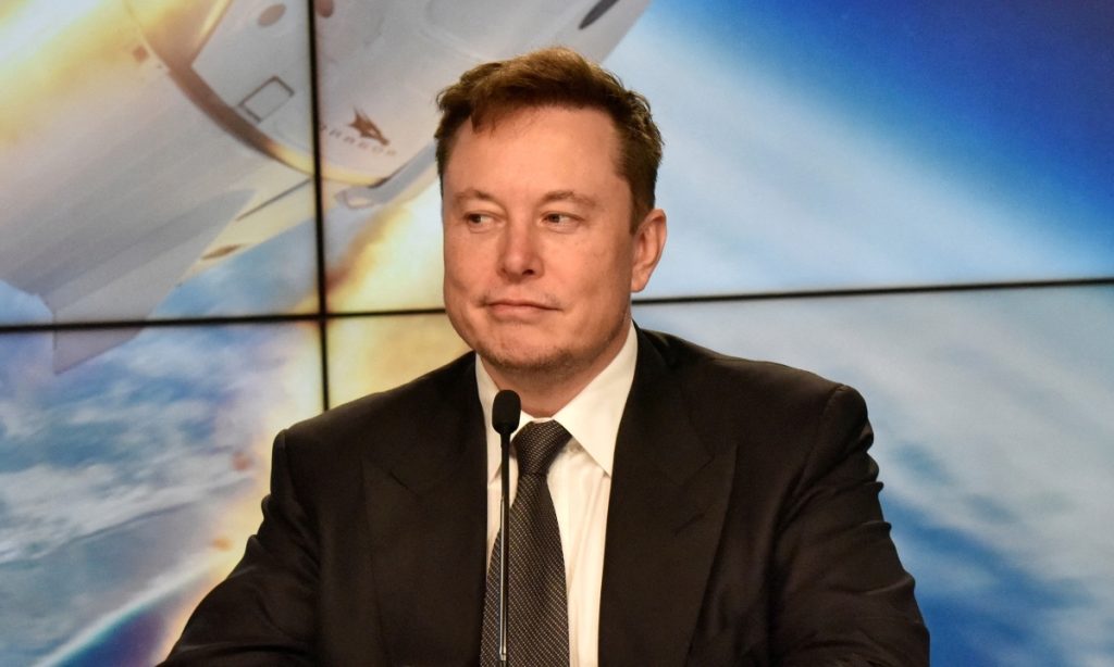 Elon Musk nói 'bài học rút ra' sau lời nói huênh hoang về X