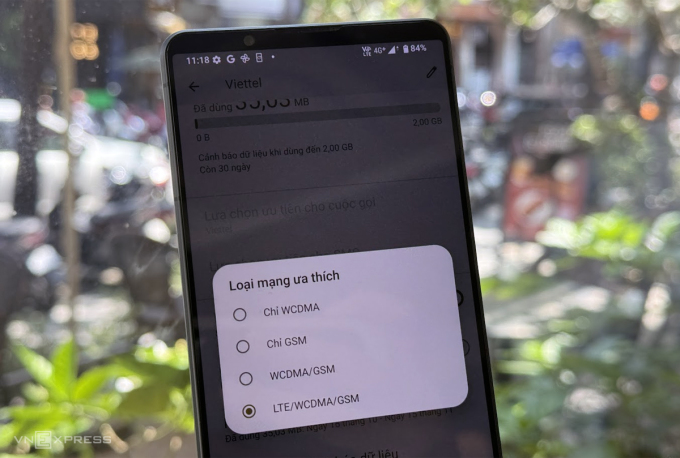 Cài đặt của Xperia 1 Mark VI không có tùy chọn kết nối 5G. Ảnh: Hoài Anh