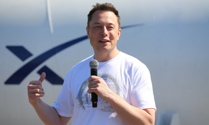 Elon Musk tham dự sự kiện SpaceX 2022. Ảnh: Reuters