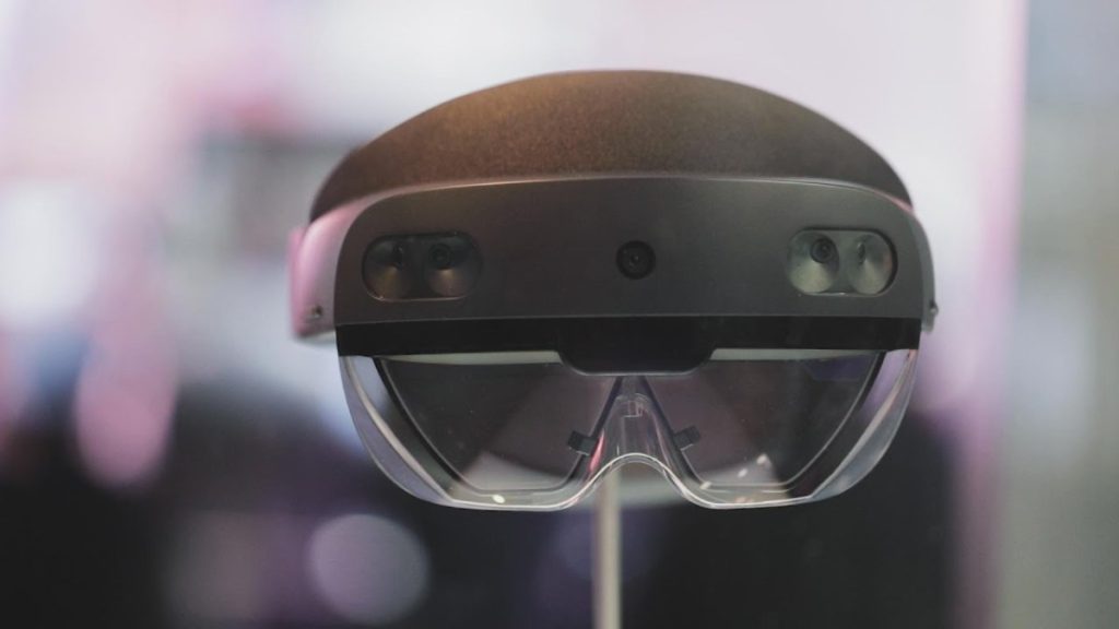 Microsoft HoloLens 2 ngừng hoạt động và không có người kế nhiệm