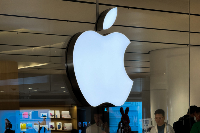 Logo Apple trong một cửa hàng Apple ở Vũ Hán, Trung Quốc, vào tháng 4 năm 2024. Ảnh: Lưu Quý