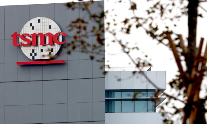 Logo của TSMC, cơ sở nghiên cứu của công ty tại Đài Loan. Ảnh: Reuters