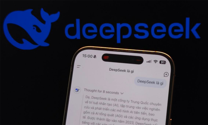 Giao diện của ứng dụng DeepSeek với logo của công ty. Ảnh: Tuân Hang