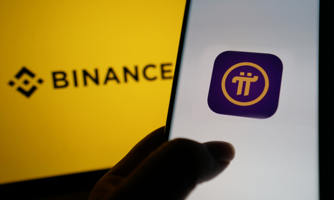 Binance đã bị "vội vã vào" bởi một ngôi sao vì cô ấy không liệt kê 2 Binance đã bị "vội vã vào" bởi một ngôi sao vì cô ấy không liệt kê Mạng PI và giao diện nhị phân trên điện thoại thông minh. Ảnh: Giống như bạn