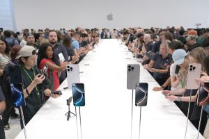 Apple bị cấm bán, xem xét sản xuất iPhone ở Indonesia