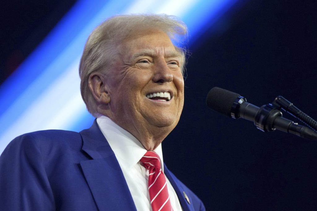 Ông Trump nói rằng ông muốn xem xét việc mở rộng tiktok trong 90 ngày nữa