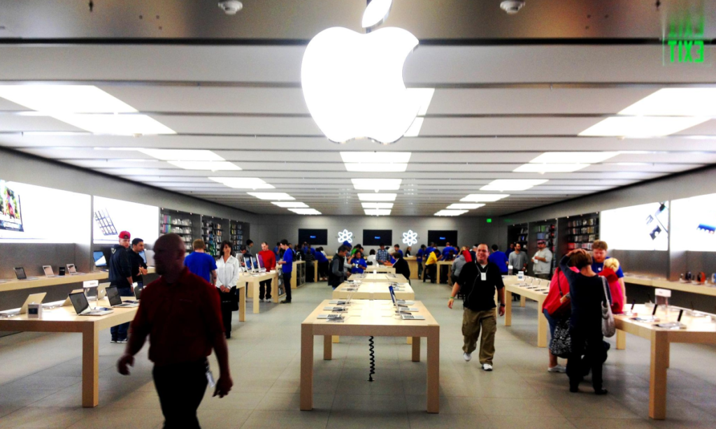 Nhanh lên mua iPhone vì lo ngại về việc tăng giá do thuế mới