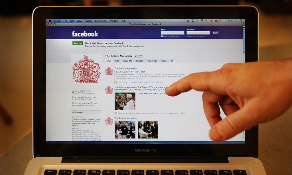 Giao diện Facebook thay đổi trong 20 năm