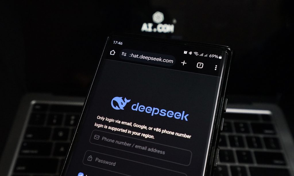 Chủ sở hữu bí ẩn AI.com