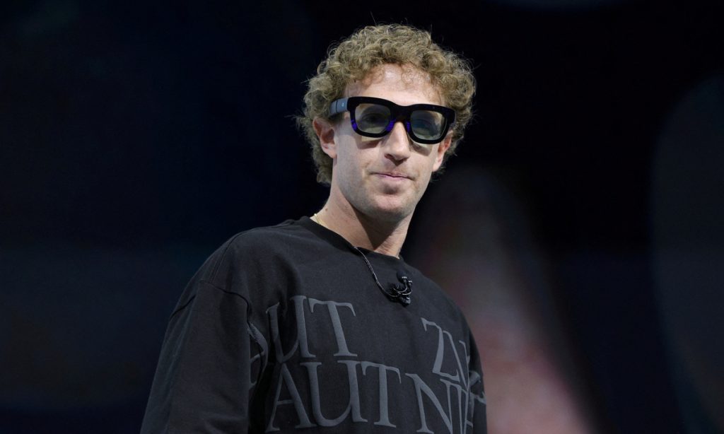 Mark Zuckerberg ca ngợi Elon Musk
