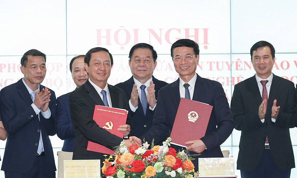 Bộ Khoa học và Công nghệ phối hợp với Bộ Tuyên truyền Trung ương và Ủy ban Trung ương để huy động và hợp tác