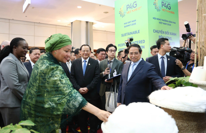 Bộ trưởng Nguyen Manh Hung: Chuyển đổi xanh và số là cặp đôi sinh đôi 4 Bộ trưởng Nguyen Manh Hung: Chuyển đổi xanh và số là cặp đôi sinh đôi Hội nghị thượng đỉnh P4G 2025 đã thu hút khách du lịch nước ngoài. Ảnh: Duc Thanh