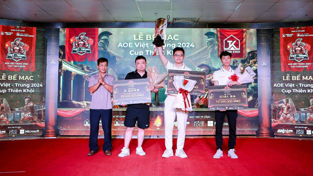 Các game thủ Việt Nam sắp tham gia Giải vô địch AoE của Trung Quốc