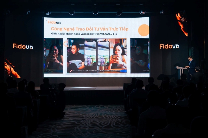 FIDOVN sử dụng một loạt các công nghệ để tăng trải nghiệm người dùng 2 FIDOVN sử dụng một loạt các công nghệ để tăng trải nghiệm người dùng Tiện ích trao đổi, lời khuyên trực tiếp giữa khách hàng và nhà môi giới trên các ứng dụng FIDOVN. Ảnh: Fidovn