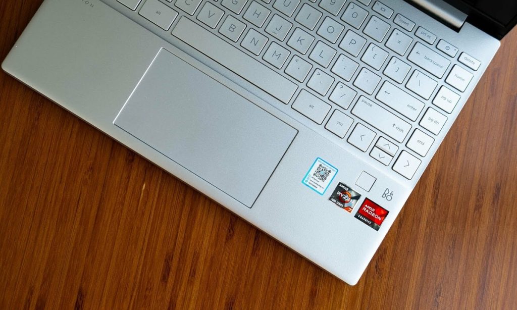 Một số máy tính xách tay được khuyến nghị cho sinh viên