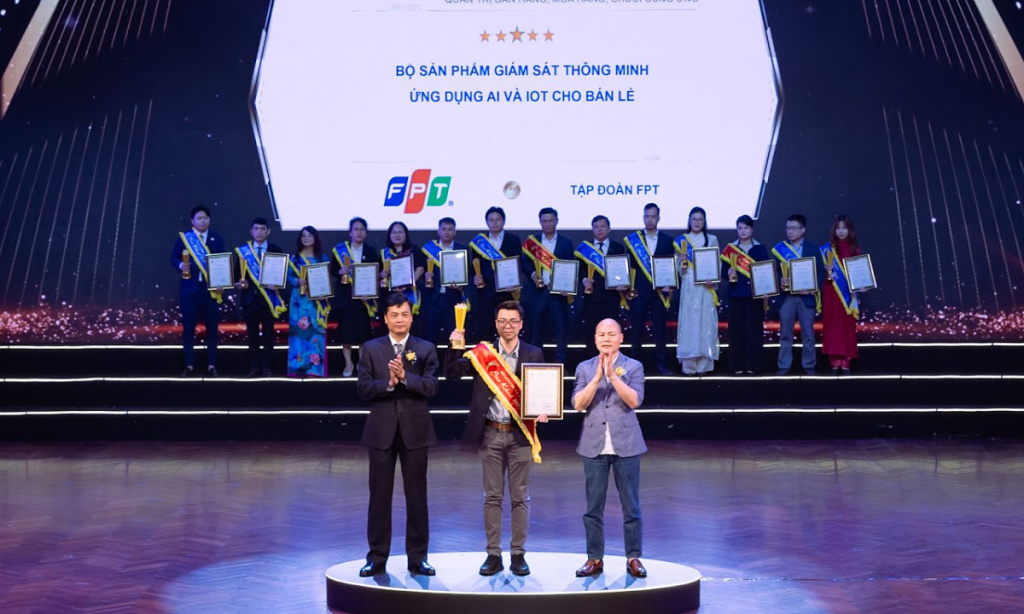 Sê -ri Sản phẩm và Dịch vụ Công nghệ FPT trong nhóm tốt nhất Tại sao Khue Tại sao Khue 2025