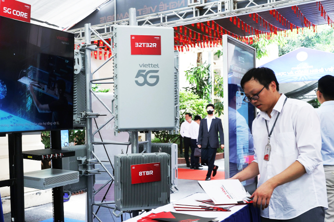 Mạng di động 5G, các tần số khác là 6G 2 Mạng di động 5G, các tần số khác là 6G Sản xuất 5G tại các trạm Việt Nam đã được trình diễn tại sự kiện Ngày Khoa học và Công nghệ vào năm 2025. Ảnh: Anh